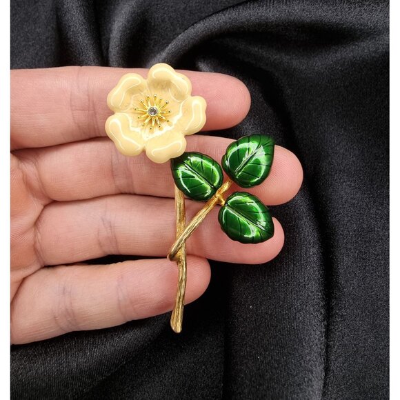 Vintage Metropolitan Museum Of Art Flower Brooch Cream & Green - Picture 6 of 6
